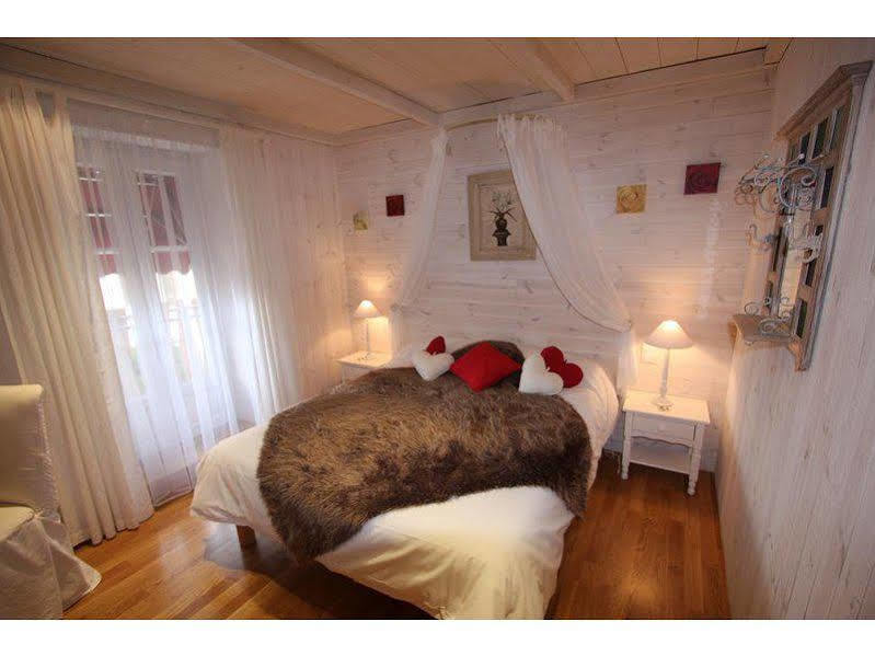 Hotel Le Rocher Blanc アルバレ・サント・マリー エクステリア 写真