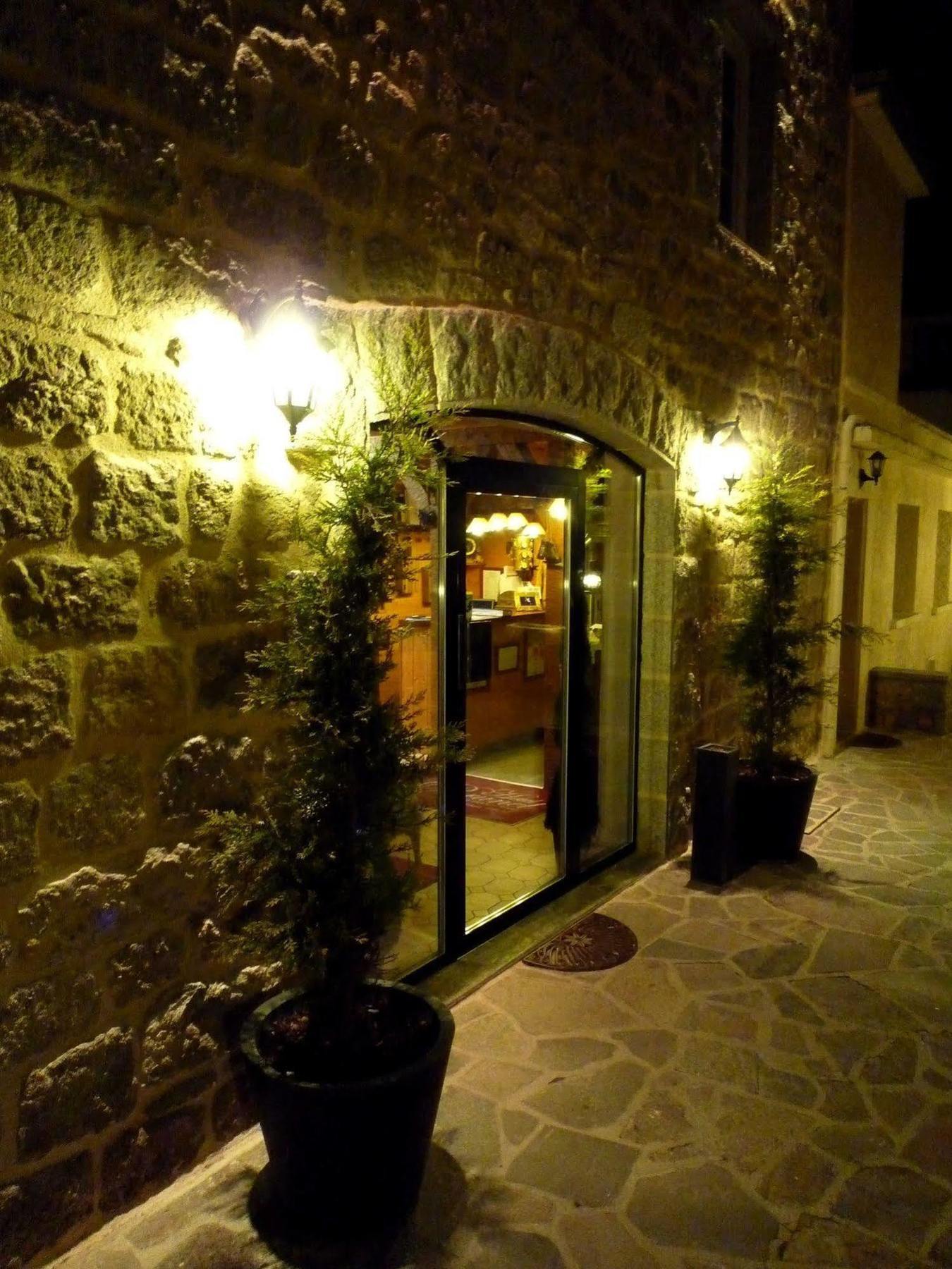 Hotel Le Rocher Blanc アルバレ・サント・マリー エクステリア 写真